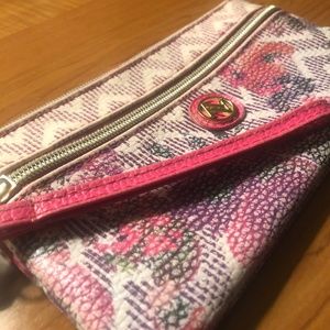 Adrienne Vittadini Studio Cosemetic Bag USED
